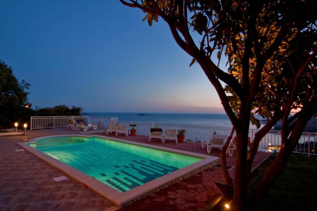 Villa Laura *